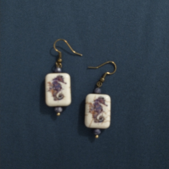 Earrings - Picture 2 of 6